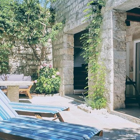 ראב Rector'S Villa - Charming Retreat In Old Town With Jacuzzi In Private Courtyard מראה חיצוני תמונה