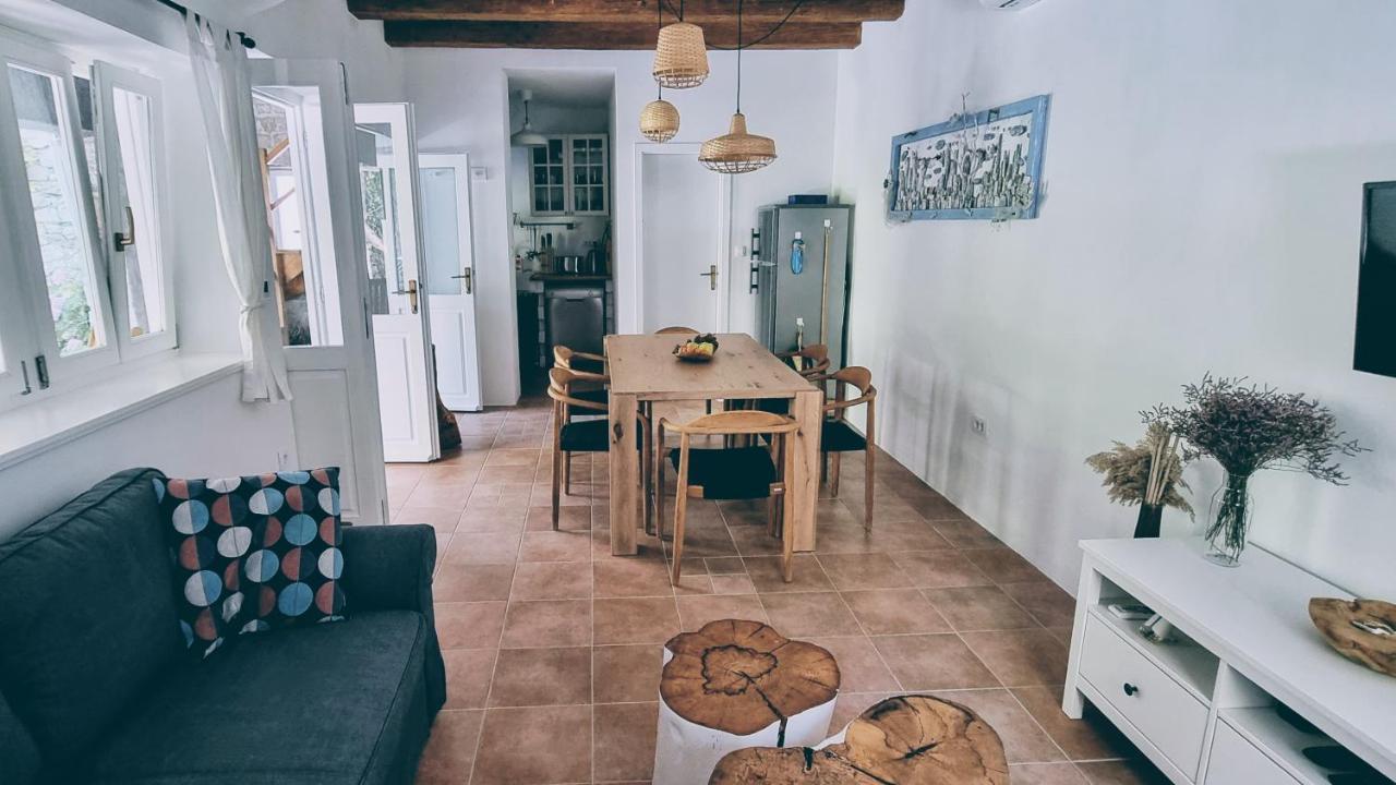 ראב Rector'S Villa - Charming Retreat In Old Town With Jacuzzi In Private Courtyard מראה חיצוני תמונה